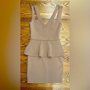 ✨Classic Beauty✨EKKLESIA dress sz S TAN/Neutral rayon/polyester zip back💥NWOT💥